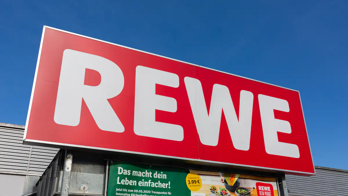 Rewe mit besonderer Aktion: Kunden bekommen ihre Einkäufe aus der Luft