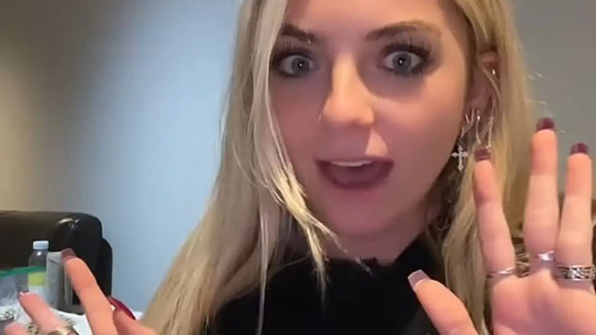 Nervenzusammenbruch nach Arbeitstag: TikTok-Userin sorgt für massive Kritik