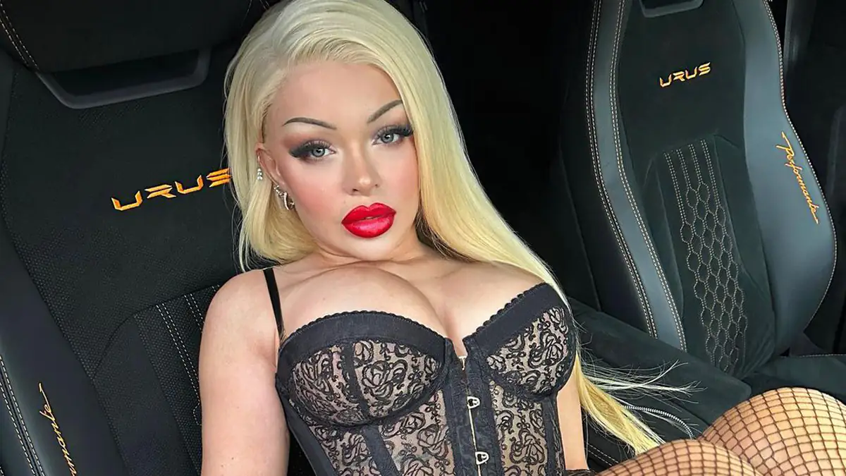 Katja Krasavice: Rapperin provoziert oben ohne in der Badewanne