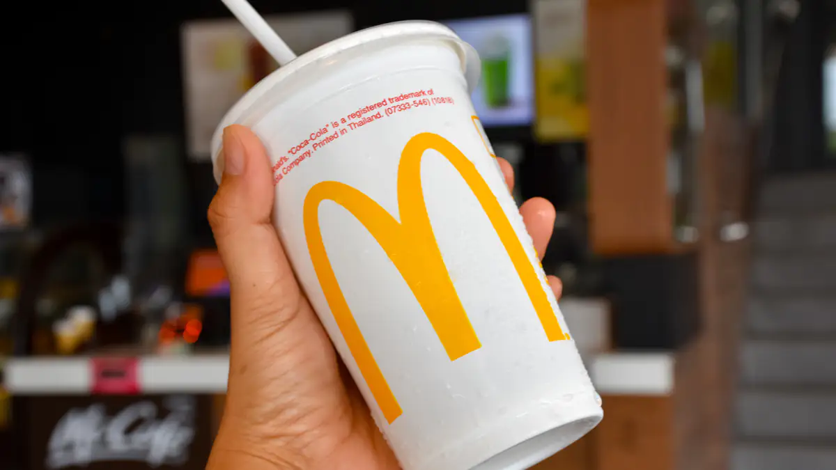 McDonald's enthüllt, was wirklich in der Restaurant-Cola steckt