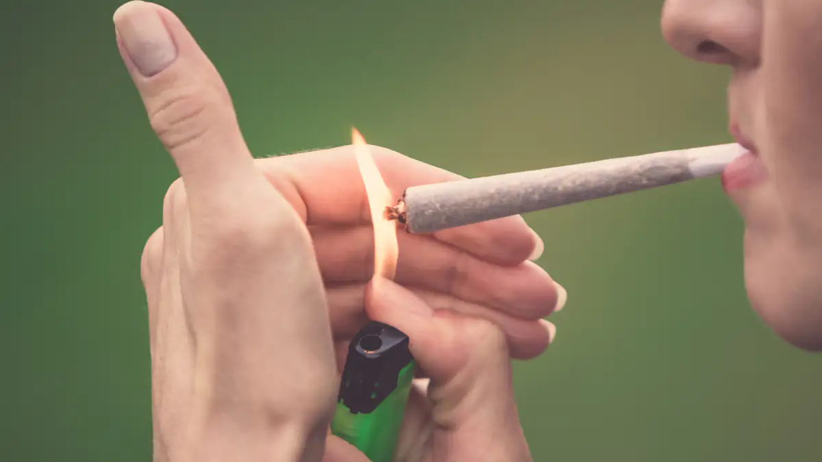 Cannabis-Legalisierung: Abgeordneter fordert, dass auch Inhaftierte kiffen dürfen