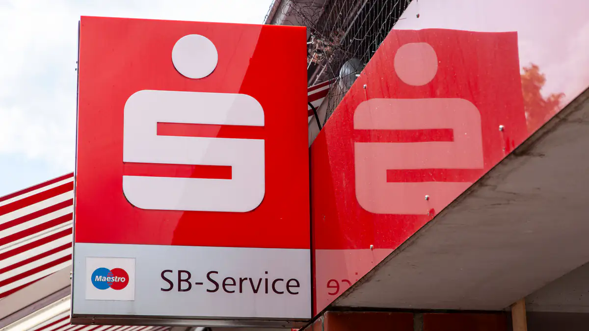 Sparkasse schuldet Kunden Geld: Millionen Bürgern winkt Rückzahlung