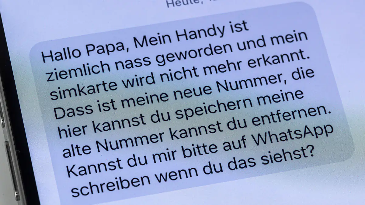 370.000 Euro WhatsApp-Betrug: Polizei fasst Bande – 21-Jähriger sitzt in U-Haft