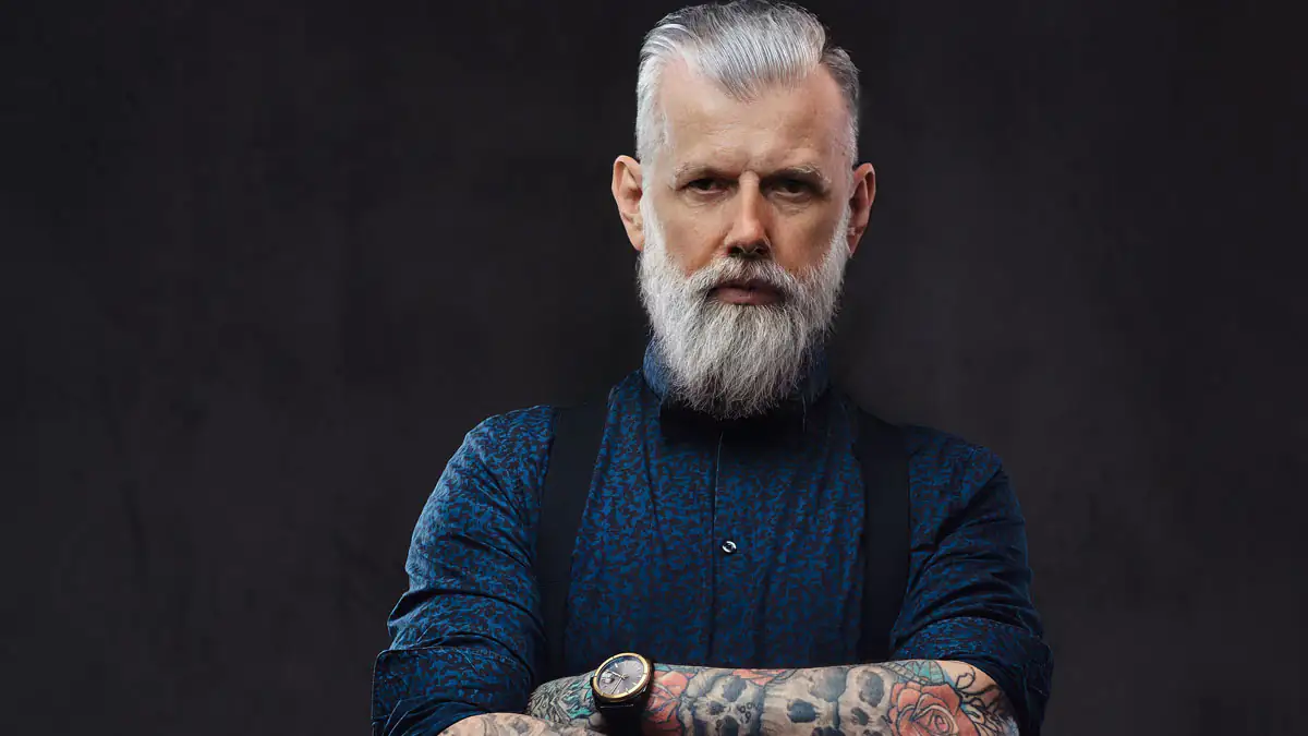 Männer im besten Alter: Welche Styling-Sünden sind ab 40 zu vermeiden?