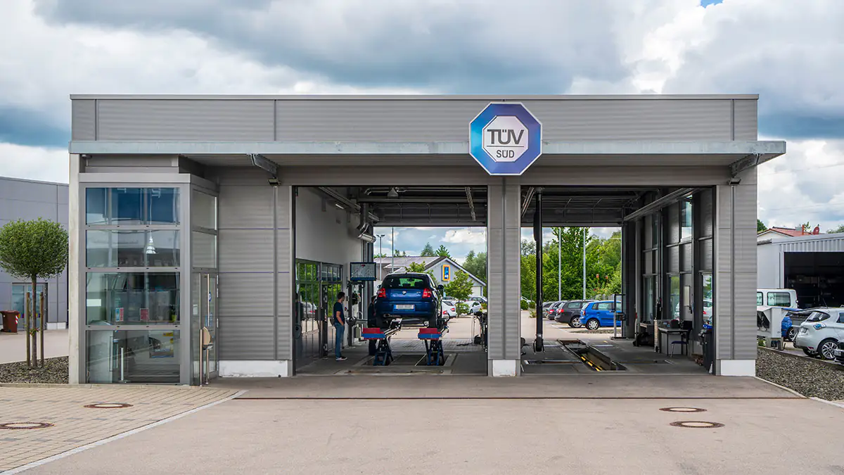 TÜV fordert: Ältere Wagen sollen jährlich zur Prüfung
