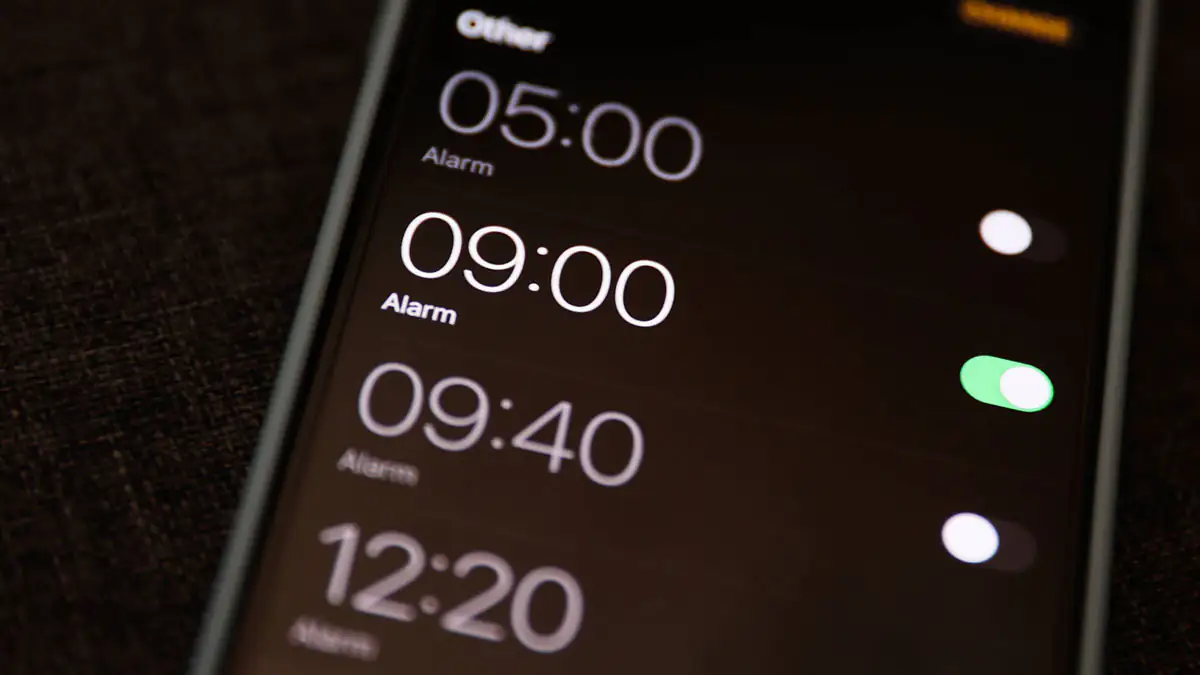 „Sorry, mein Wecker hat nicht geklingelt!“: iPhone-Nutzer decken fatalen iOS-Fehler auf