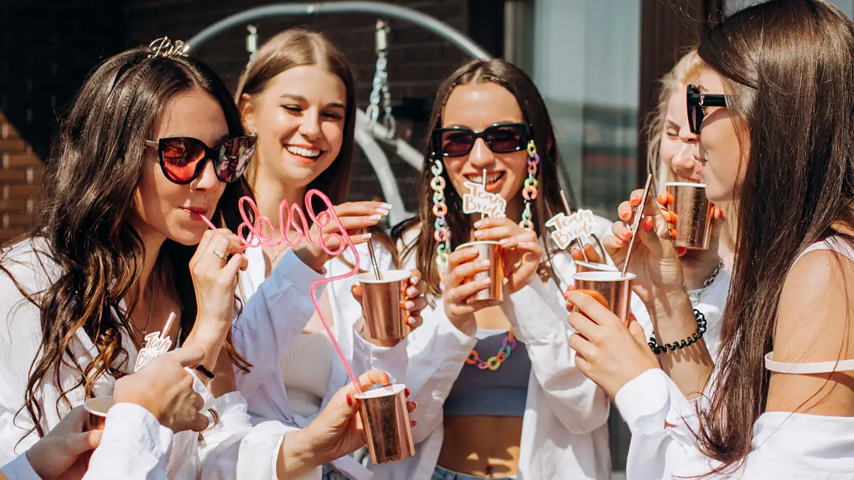 Tänzer enthüllt „verrückte“ Betrugsmasche von Bräuten bei ihrem Junggesellinnenabschied