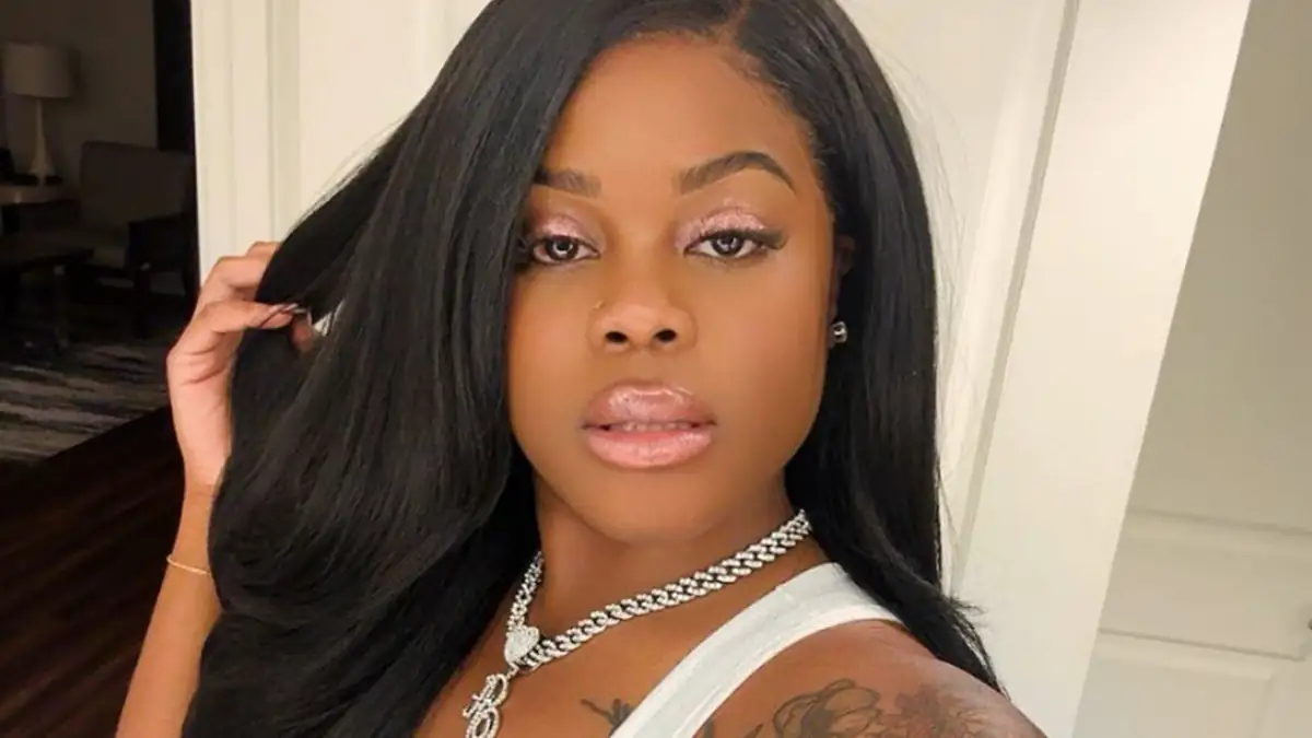 Alysha Burney ist tot: Influencerin stirbt überraschend im Urlaub