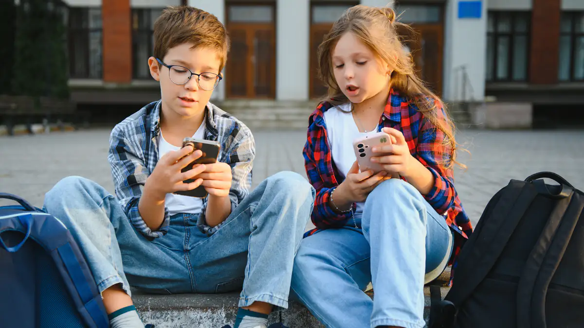 Wegen "Adolescence": Polizei warnt Eltern vor „Geheimcodes“, die Kinder online verwenden