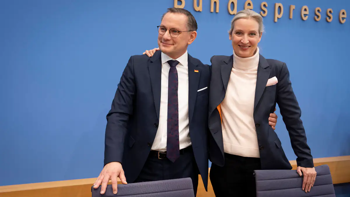 Folgen der Koalitionsverhandlungen: AfD kommt Union in Umfragen immer näher – „höchster Wert jemals“