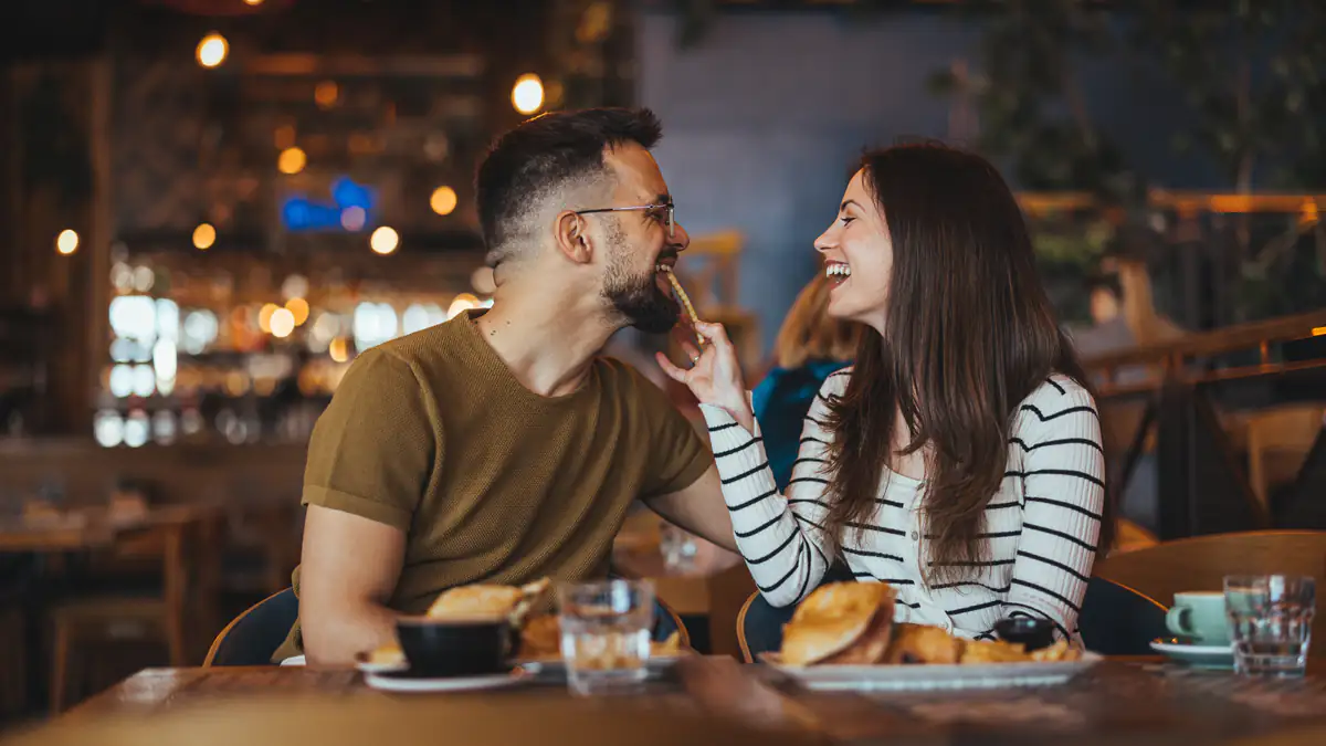 „Baywatching“: Dating-Trend sorgt für Tausende neue Beziehungen