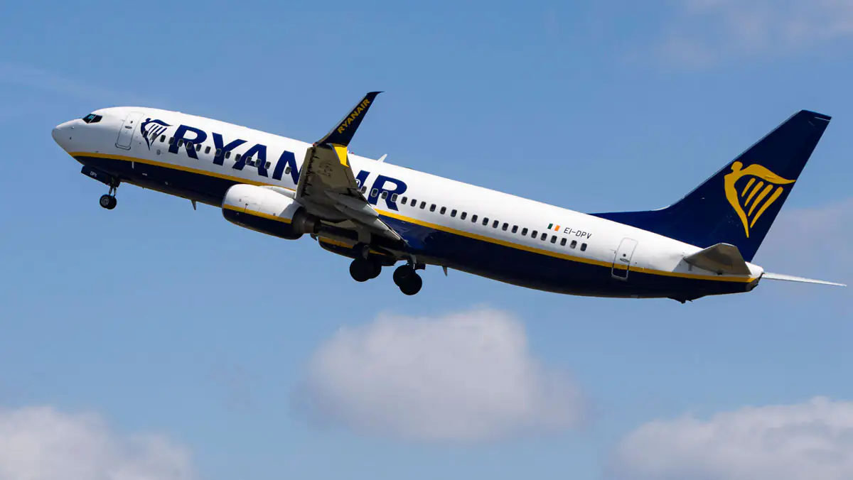 Nonbinäre Person verklagt Ryanair: 5000 Euro Schmerzensgeld gefordert - "Diskriminierung"