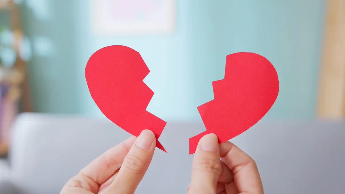 „Broken Heart“: Bei wem die Wahrscheinlichkeit an gebrochenem Herzen zu sterben besonders hoch ist