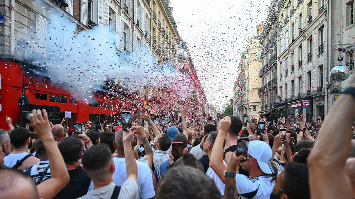 Bei beliebtem Musik-Festival: Mehr als hundert Frauen mit Spritzen angegriffen