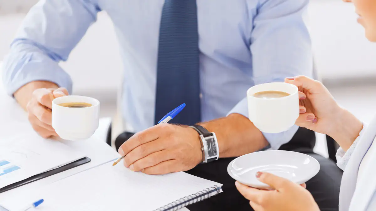 Der Kaffeetassen-Test: Beim Vorstellungsgespräch kann er zum Verhängnis werden