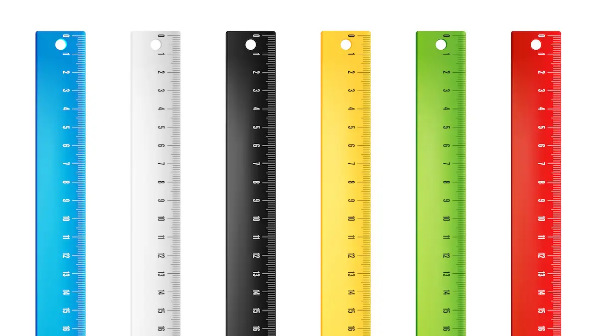 Überraschende Begründung: Darum hat das Lineal ein Loch