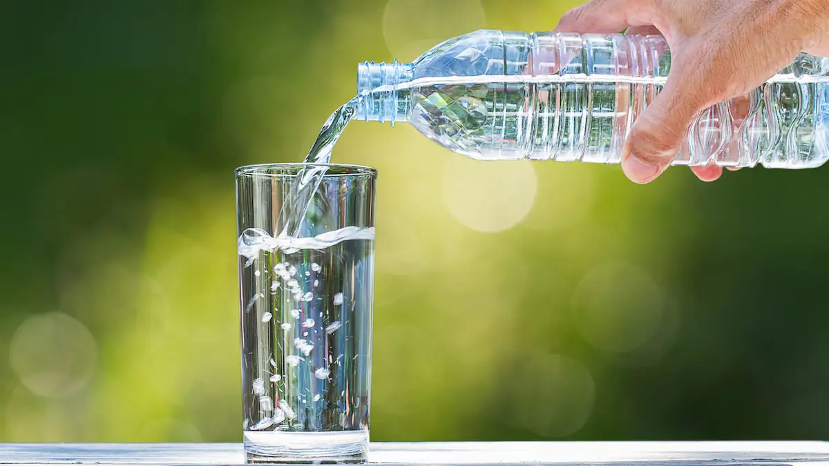 Krebserregende Stoffe in stillem Wasser: Öko-Test warnt vor mehreren Marken