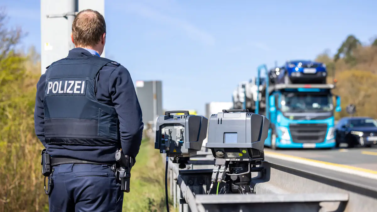 Blitzermarathon im August: Wo Autofahrer während der Speedweek aufpassen müssen
