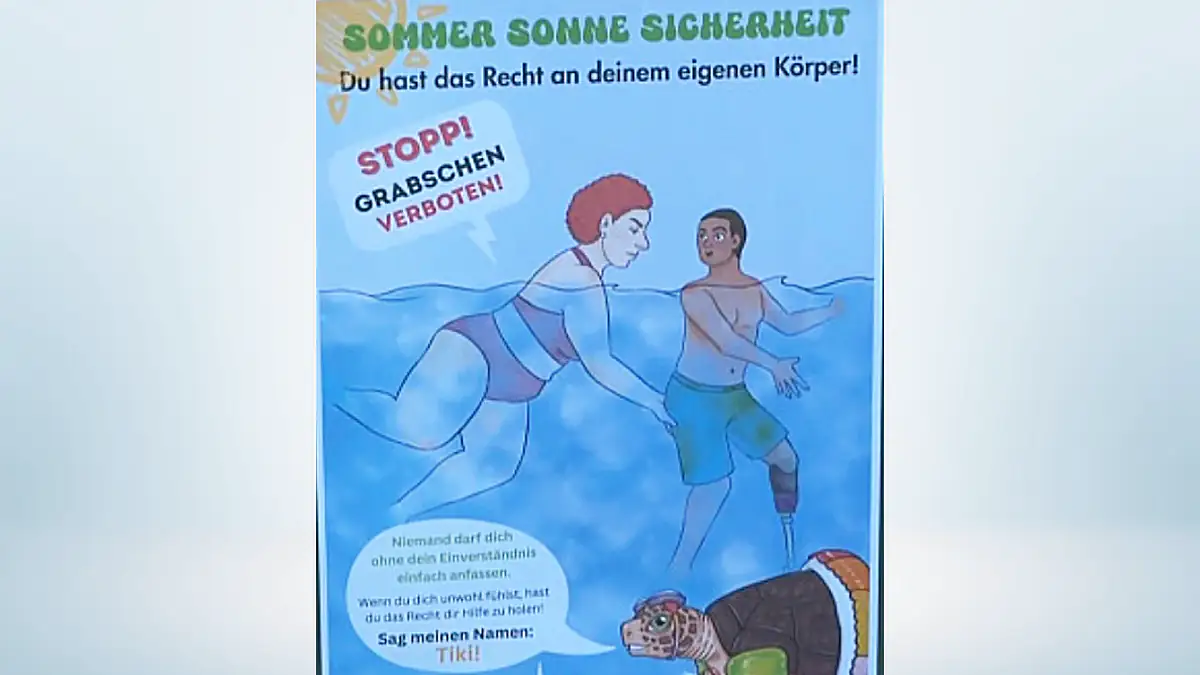 „Gegen Belästigung“: Frau begrapscht Jungen – Freibad-Plakat sorgt für Empörung