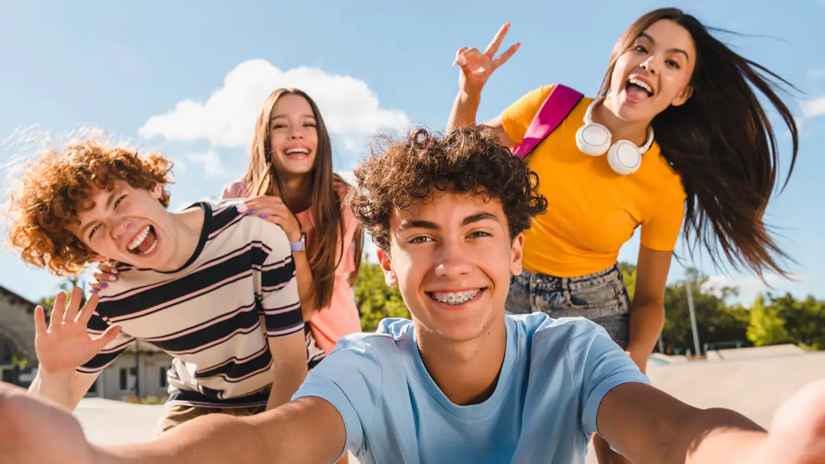 Jugendwort des Jahres: Diese Begriffe stehen 2025 zur Auswahl