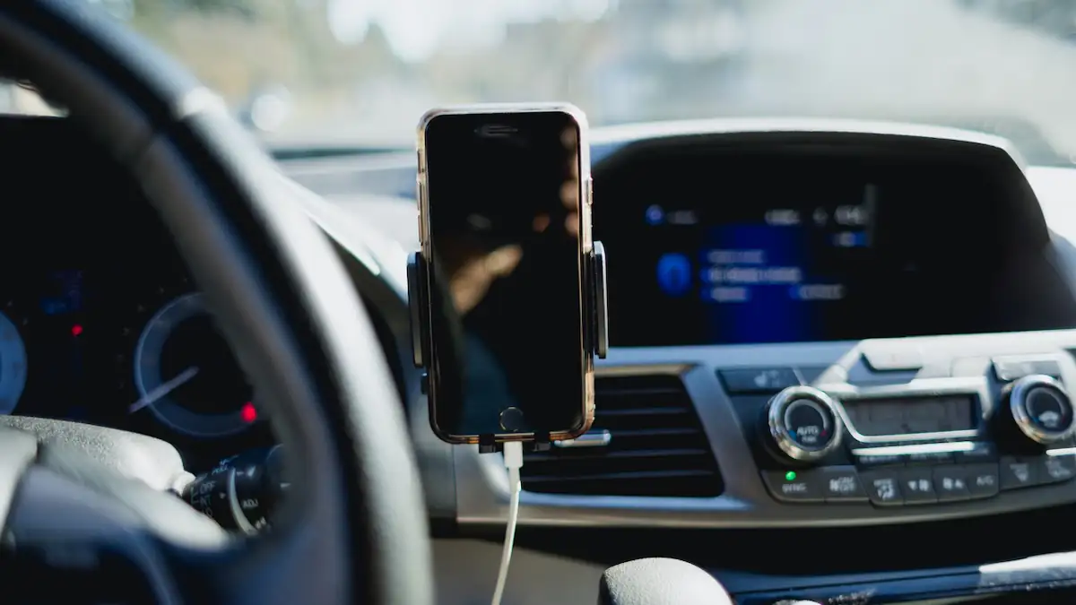 Experten warnen Autobesitzer: Eine Funktion sollte man unbedingt deaktivieren