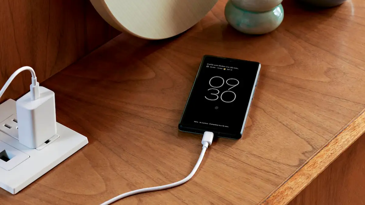 Vorsicht, Brandgefahr: Beliebtes Smartphone fängt nach Update Feuer