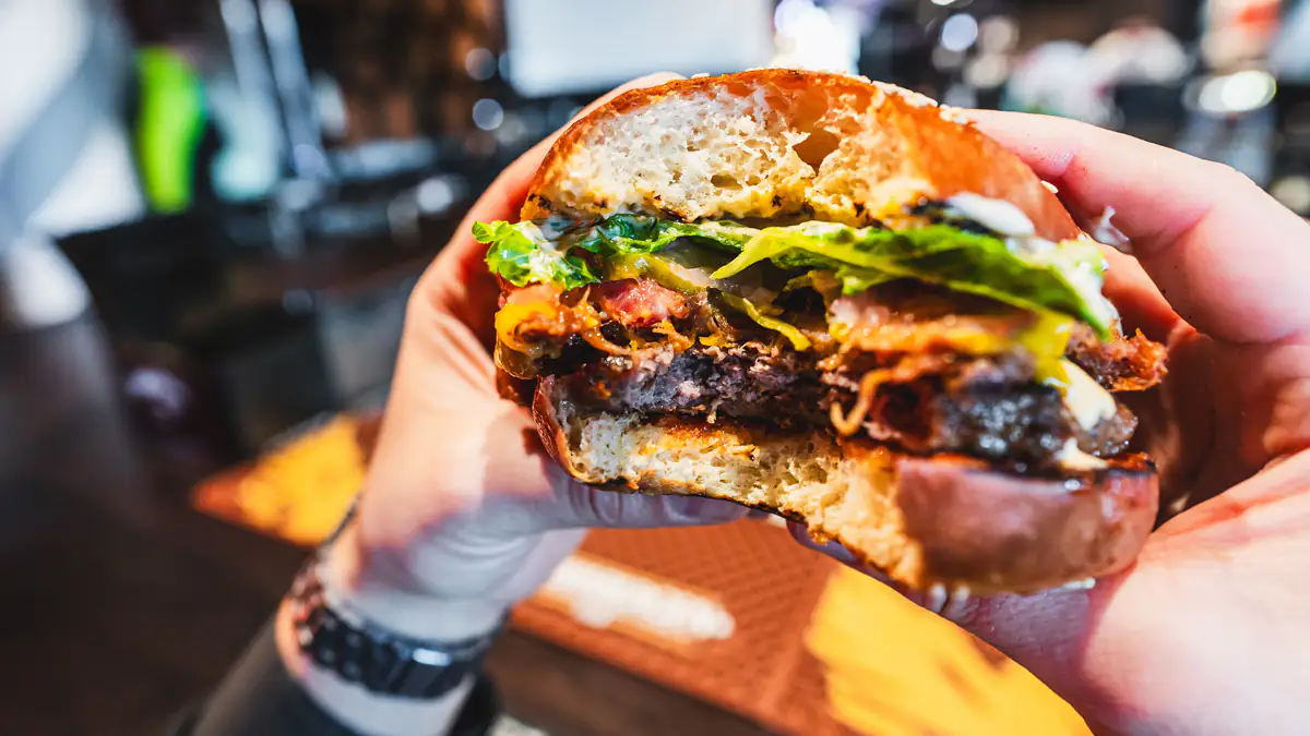 Mann isst 700 Tage lang nur Fast Food: So geht es ihm jetzt