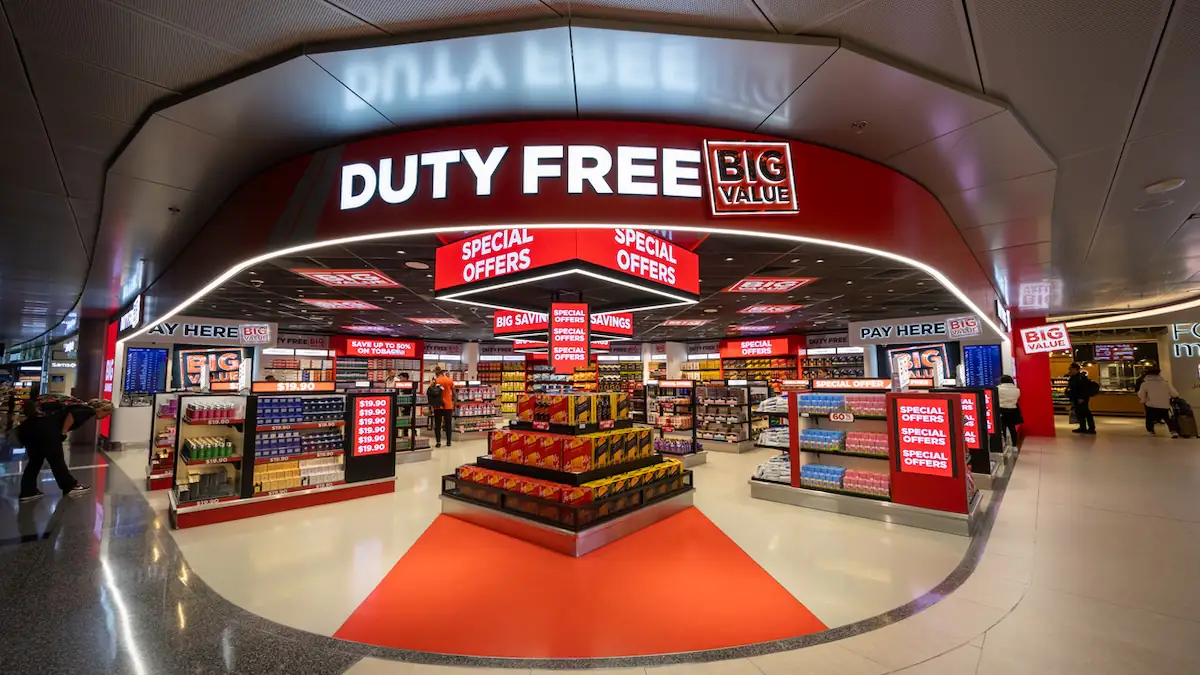 Handgepäck zu klein: Trick mit Duty-free-Tüten kann helfen