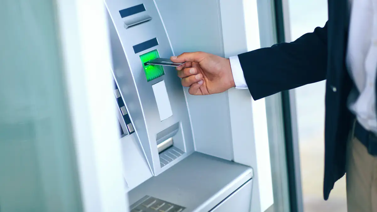 Kunden empört: Bank schafft Geldautomaten in deutschen Filialen ab