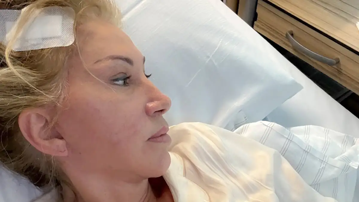 Sorge um Carmen Geiss: Millionärin meldet sich nach Hirn-OP aus dem Krankenhaus