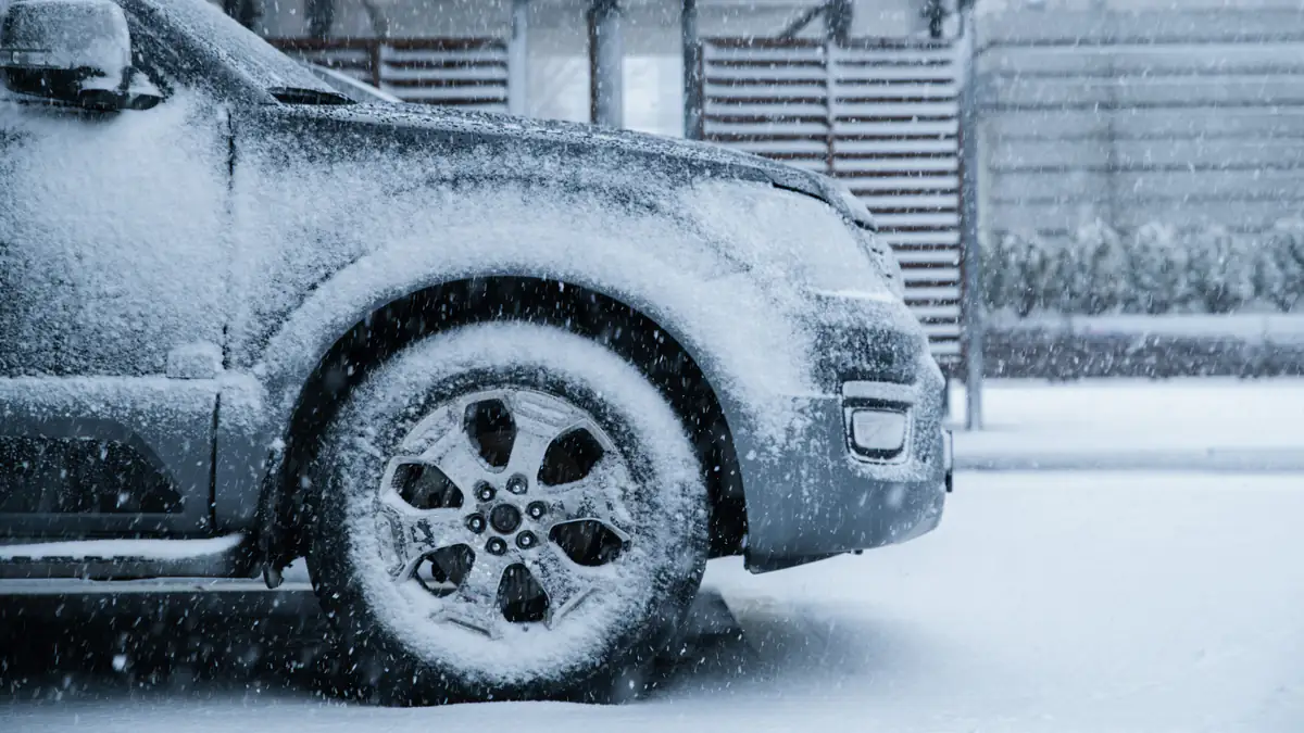 Kalten Motor starten: Darauf sollten Autobesitzer im Winter vor der Fahrt achten