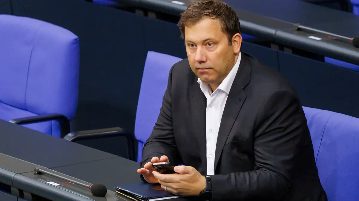 Lars Klingbeil Gehalt: So viel Geld verdient der Finanzminister