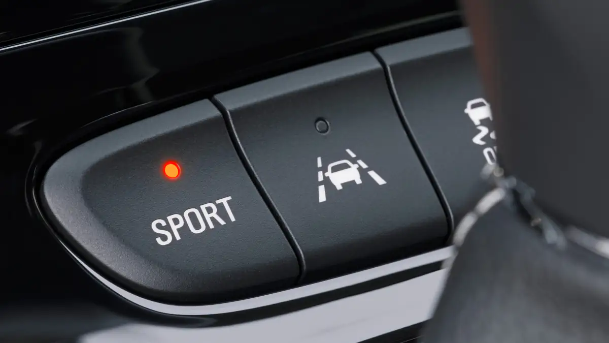 Sportmodus im Auto: So nutzt man ihn richtig