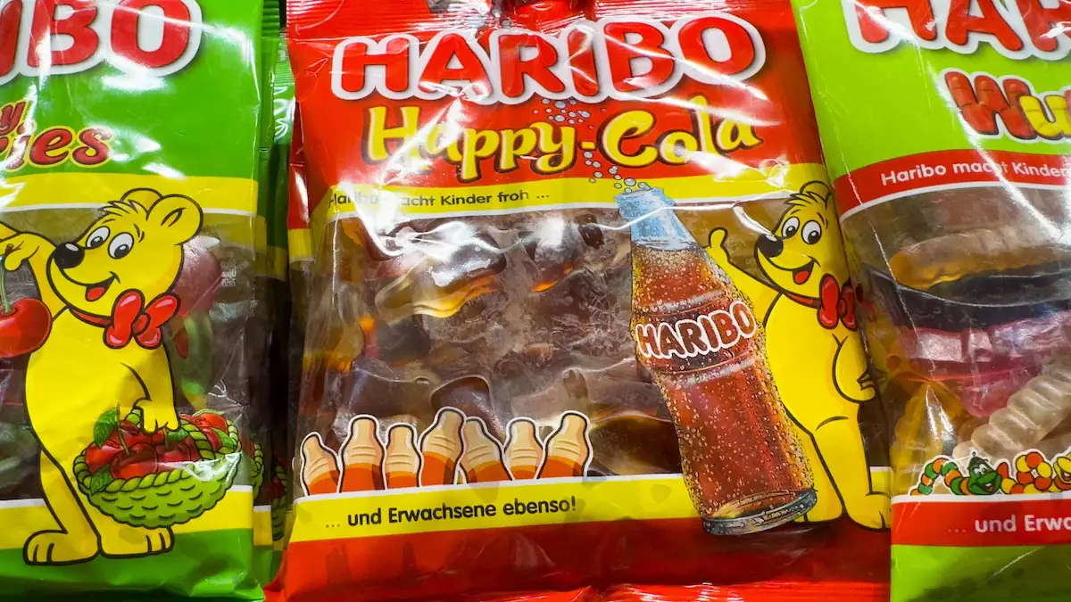 Wegen 3 Kilogramm Gummibärchen: Mann (33) landet im Krankenhaus