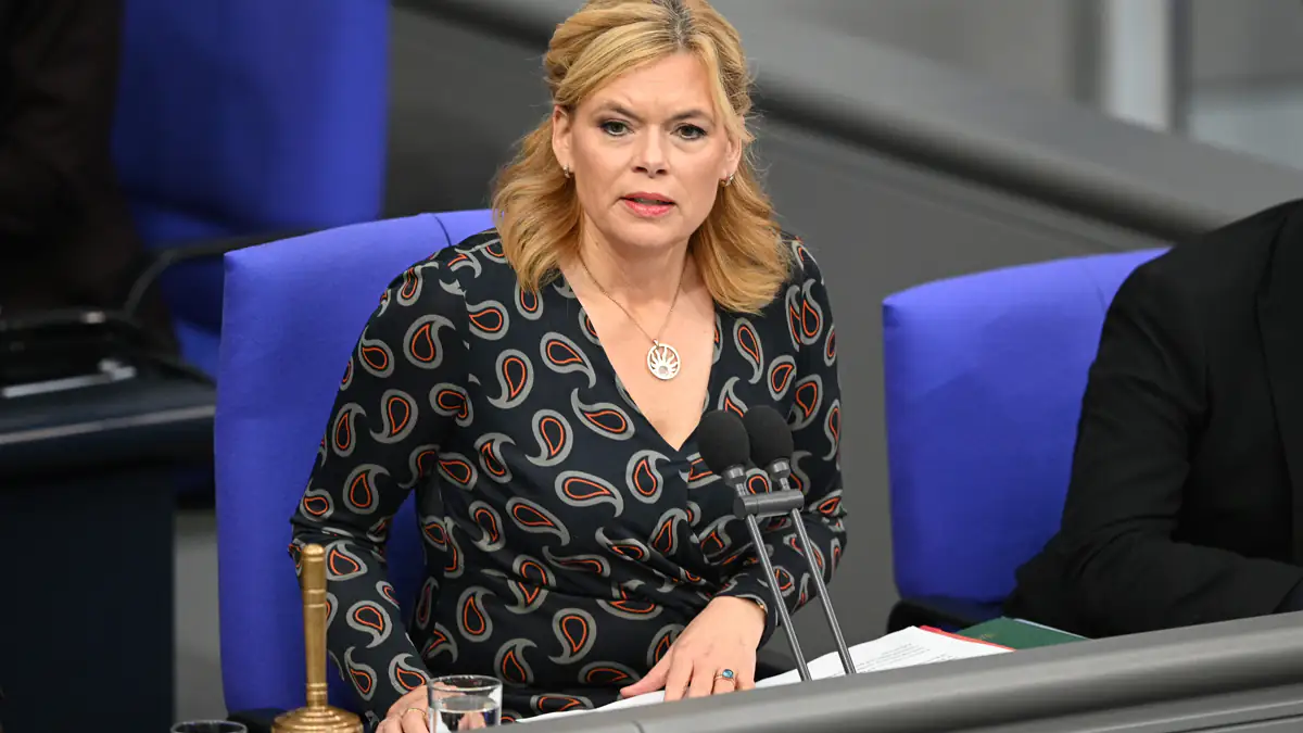 Julia Klöckner Gehalt: So viel Geld verdient die Bundestagspräsidentin