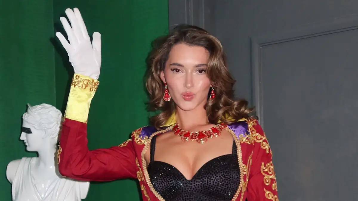 Influencerin feiert Party mit ansteckender Krankheit und erntet Shitstorm – „So egoistisch“