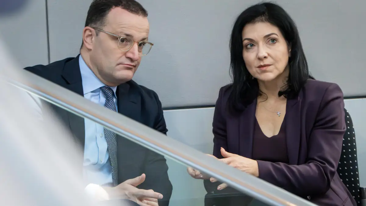 „Schürt Ängste“: Katherina Reiche fordert Kündigungsschutz-Reform - Experten üben scharfe Kritik