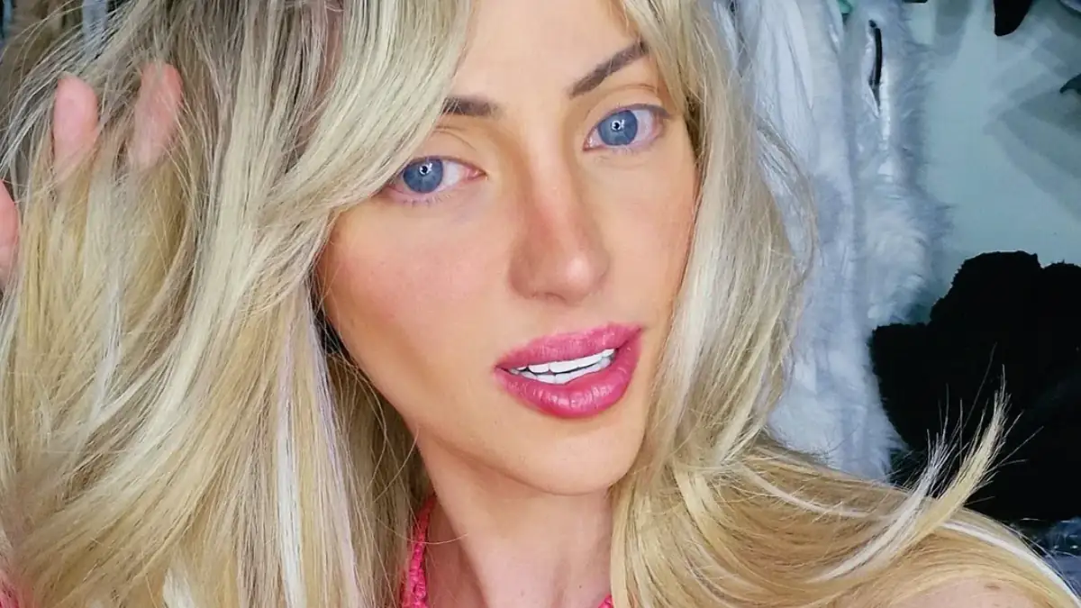 „Menschliche Barbie“: Influencerin stirbt unter rätselhaften Umständen