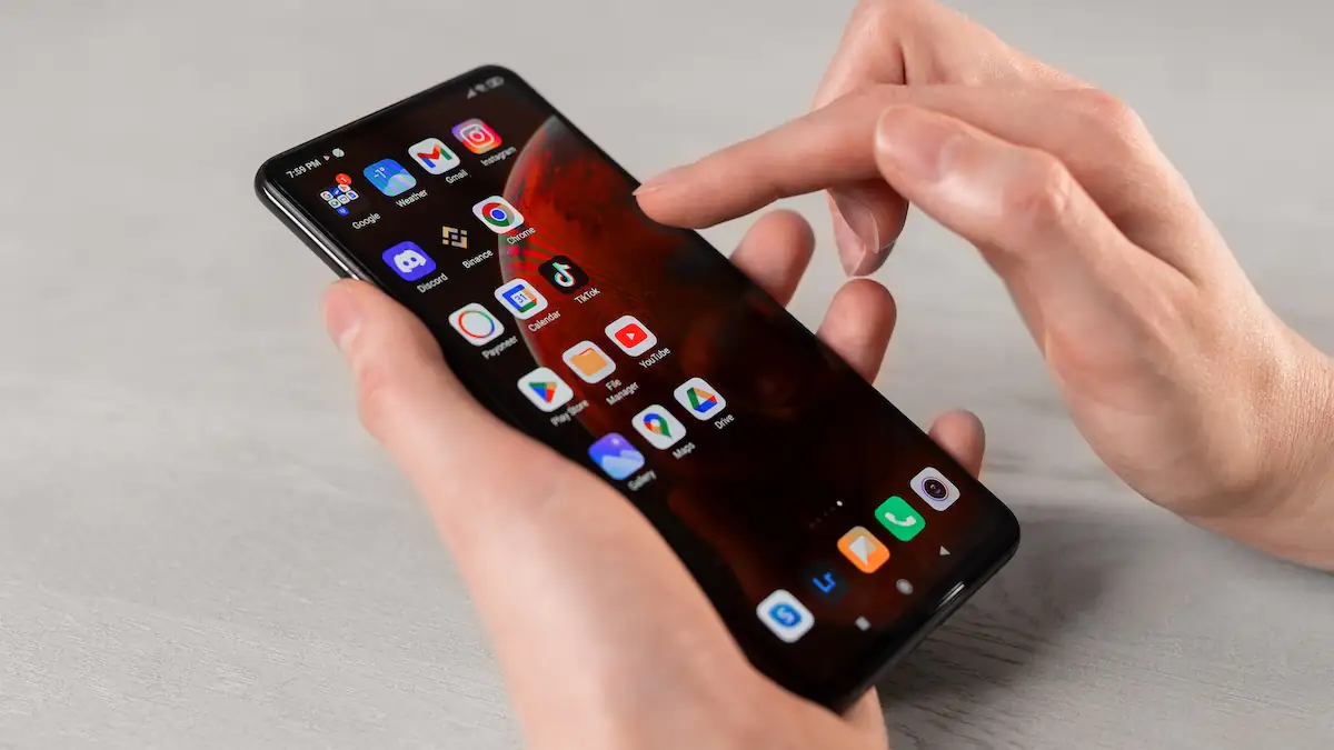 Große Sicherheitslücke bei Android: Bundesamt und Google warnen Nutzer