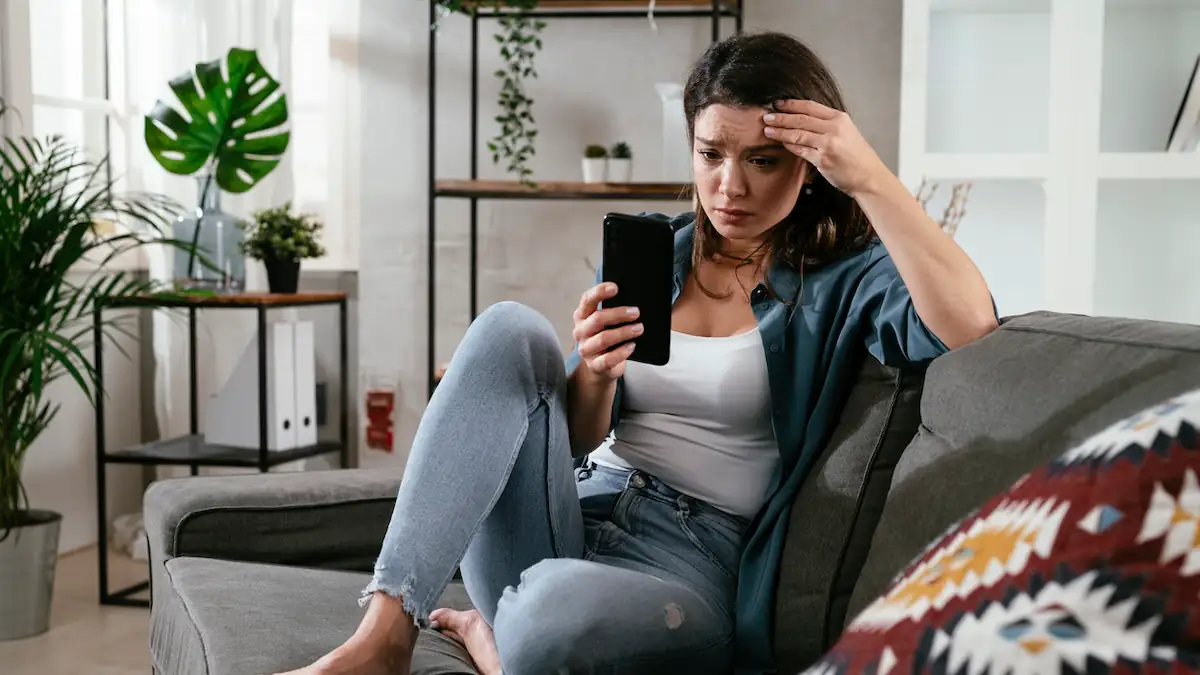 Breadcrumbing: Vorsicht vor diesem manipulativen Dating-Trend