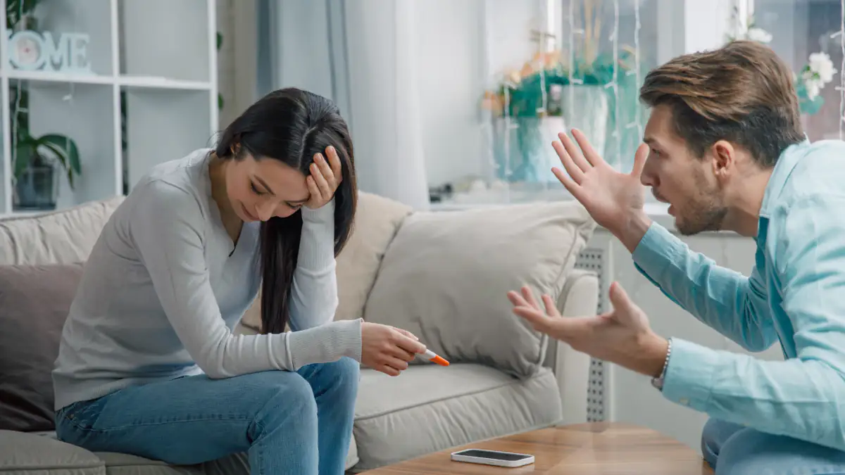 „Firedooring“: Perfider Dating-Trend zerstört sogar Freundschaften