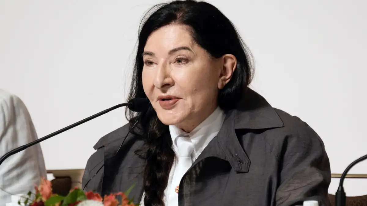 Künstlerin war „bereit zu sterben“: Marina Abramovic enthüllt Reaktion des Publikums auf „Rhythm 0“