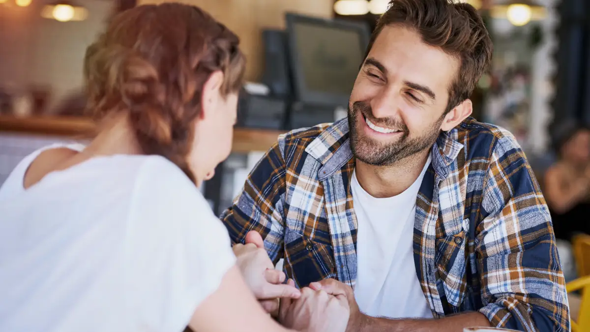Studie offenbart: Männer finden Frauen in diesem Alter besonders attraktiv