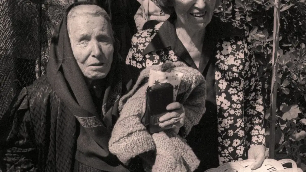 Nostradamus und Baba Wanga: Mit diesen Prophezeiungen lagen sie 2025 richtig