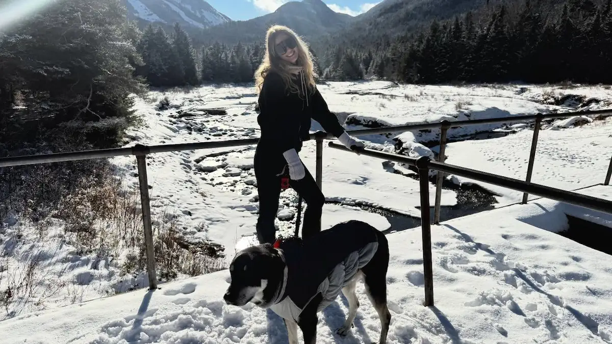 Obwohl sie direkt den Notruf wählte: 21-Jährige erfriert bei Wanderung