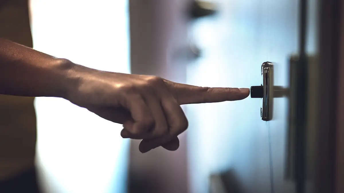 Ruhestörung: Bis wie viel Uhr darf man noch bei den Nachbarn klingeln?