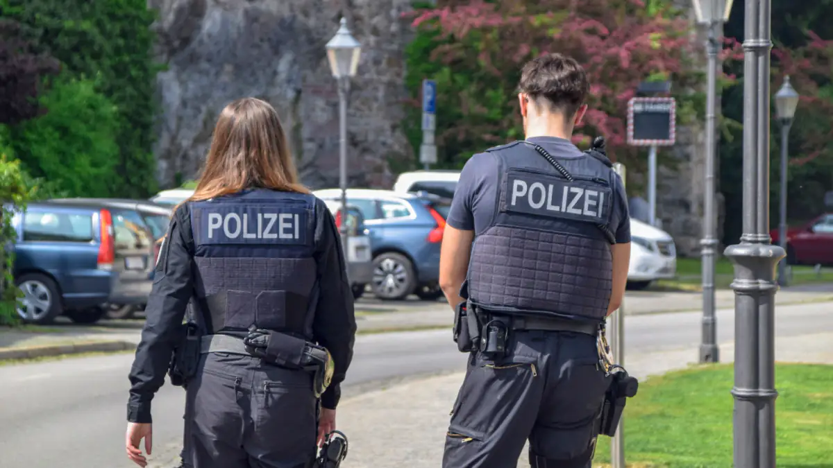 „Keine Polizistinnen mit Kopftuch“: Gewerkschaft äußert sich zu Forderung der Berliner Grünen