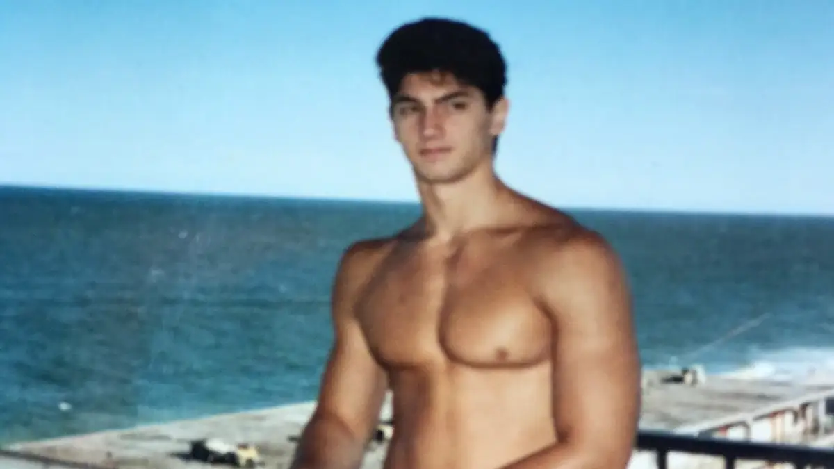 Marvel-Star teilt altes Foto von sich und niemand erkennt ihn