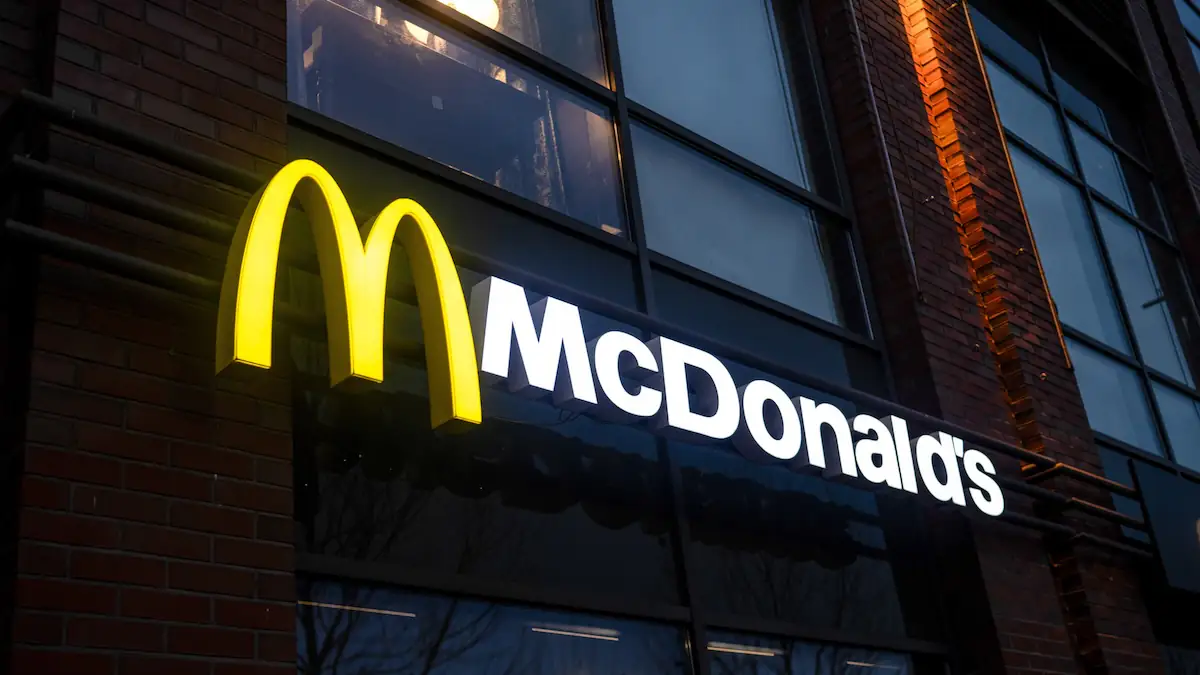 Bei McDonald's arbeiten jetzt auch humanoide Roboter