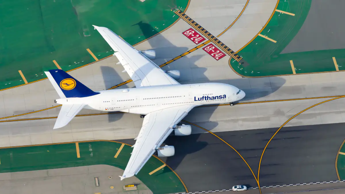 Lufthansa Group streicht zahlreiche Flüge bis Herbst – was Reisende wissen müssen